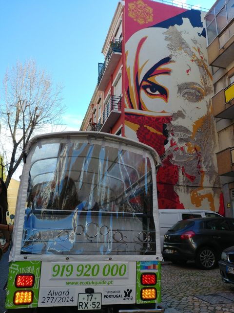 tuk-tuk-lisbon-street-art-2-hour