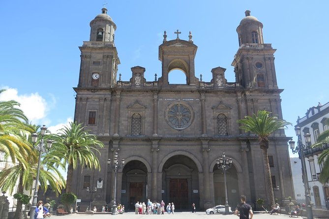 tuk-tuk-neighbourhoods-tour-around-las-palmas-de-gran-canaria