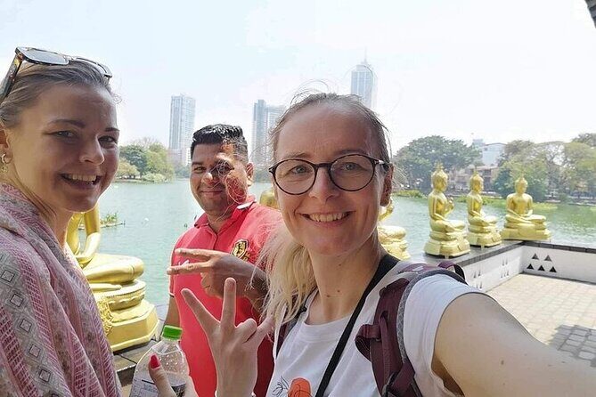 Tuk Tuk Private Tour Exploring Sri Lanka Capital of Colombo - Key Points