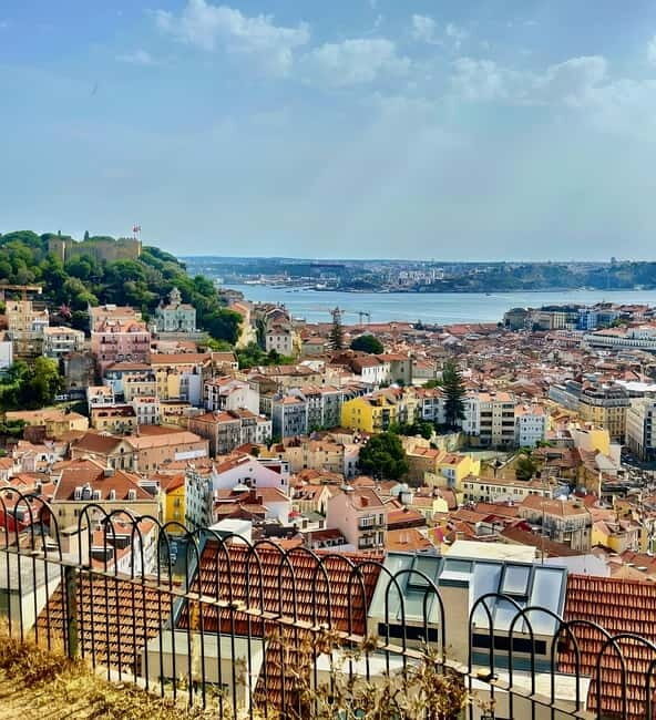 Tuk-Tuk sightseeing in lisbon(Old town) - FAQ