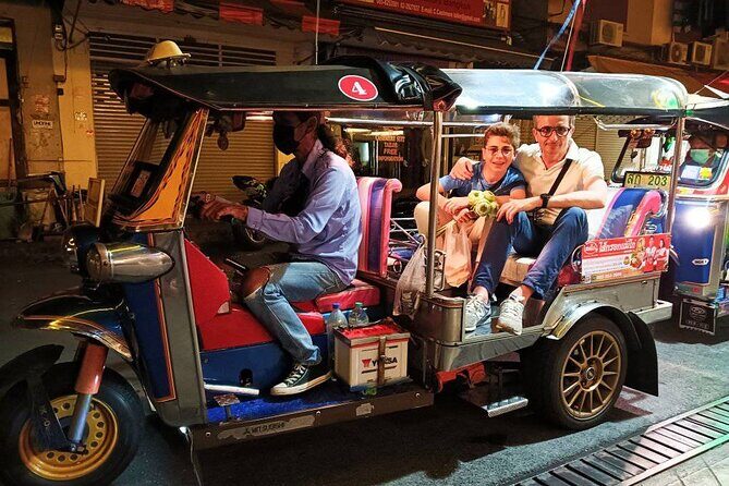 Tuk Tuk Tour Bangkok by Nighttime Sightseeing - An In-Depth Look at the Bangkok Nighttime Tuk Tuk Tour