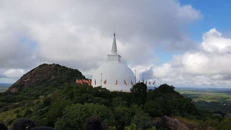 tuk-tuk-tour-to-mihintale-at-anuradhapura