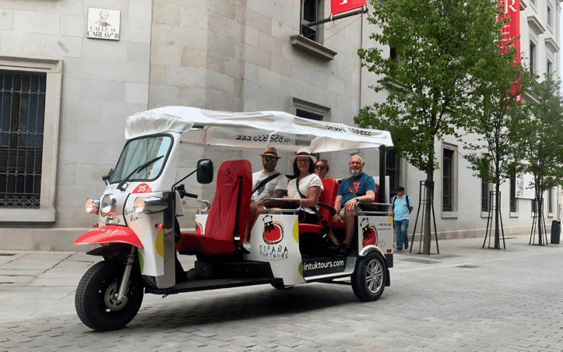 tuk-tuk-tour-with-wine-test-in-madrid