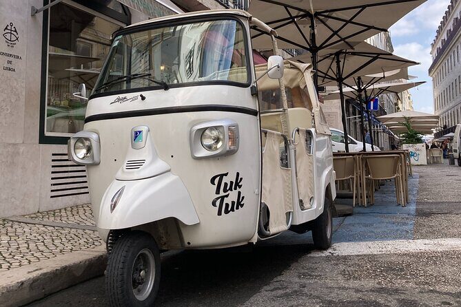 Tuktuk adventure through Lisbon - In-Depth Look at the Experience
