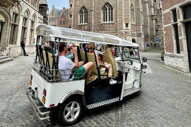tuktuk-tour-through-historic-antwerp-2-5h
