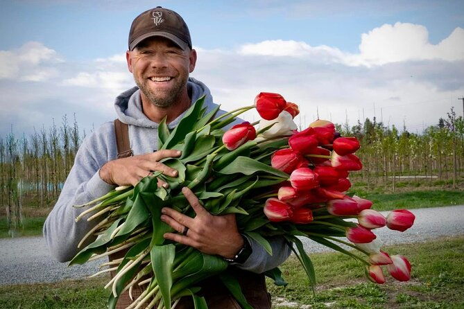 tulip-valley-farms-u-pick-experience