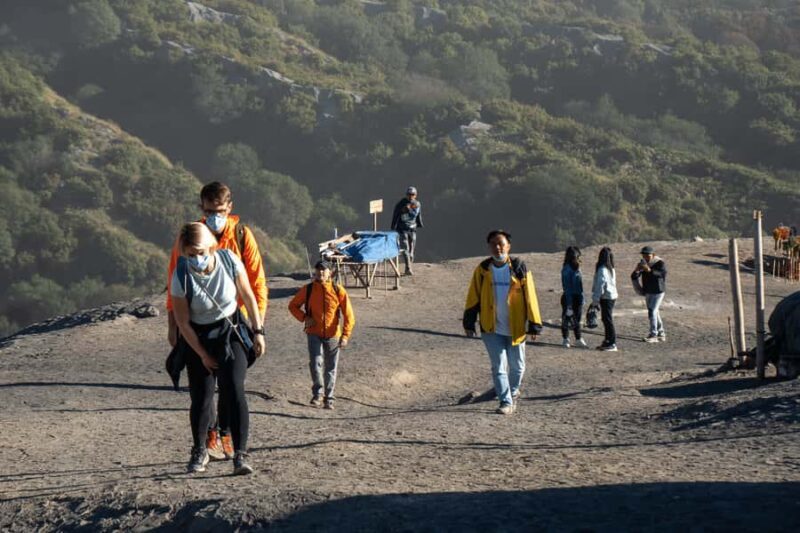 Tumpak Sewu Waterfall And Mount Bromo Guide Tour 2D1N - Key Points