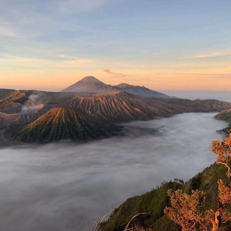 tumpak-sewu-waterfall-mount-bromo-mt-ijen-4-day-tour