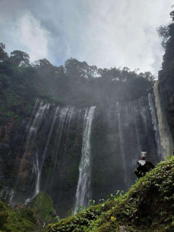 tumpak-sewu-waterfall-mount-bromo-mt-ijen-4-day-tour