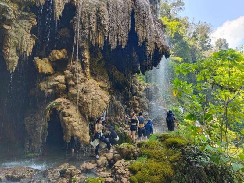tumpaksewu-day-tour-with-guided-option