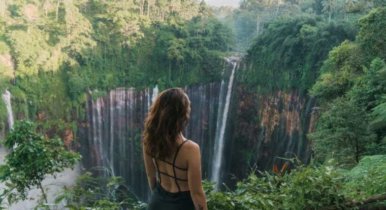 tumpaksewu-day-tour-with-guided-option