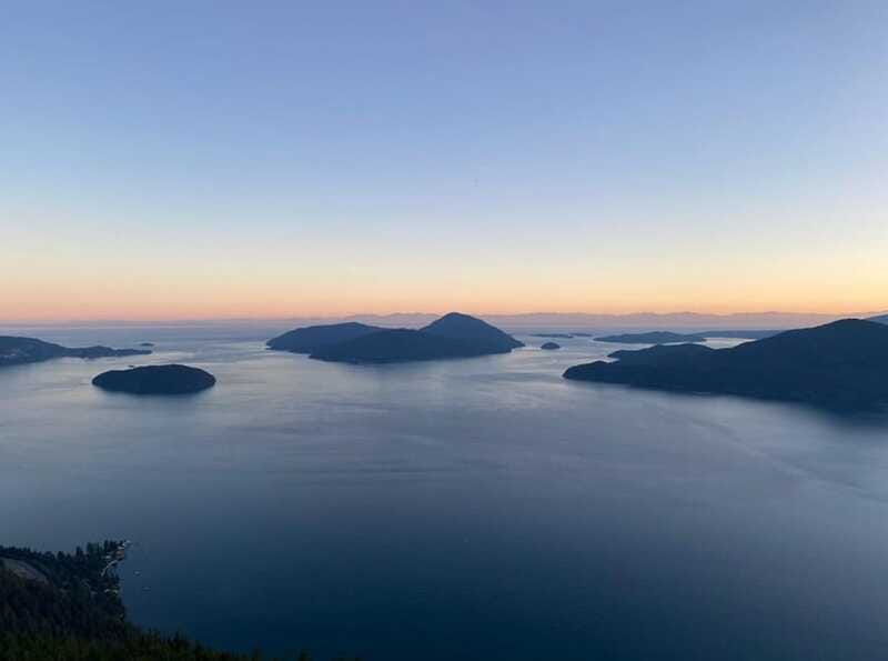 tunnel-bluffs-hiking-day-trip-vancouver