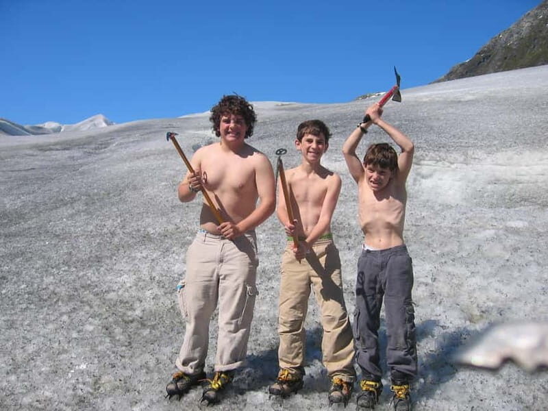 Tuns: Kayaking and Glacier Hike - Key Points