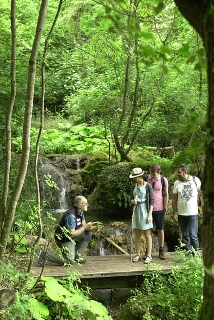Turano Lake: full day trip with Hike, Castle, Tour and Lunch - Exploring the Authentic Charm of Lazio: Turano Lake Full-Day Trip with Hike, Castle, Tour, and Lunch