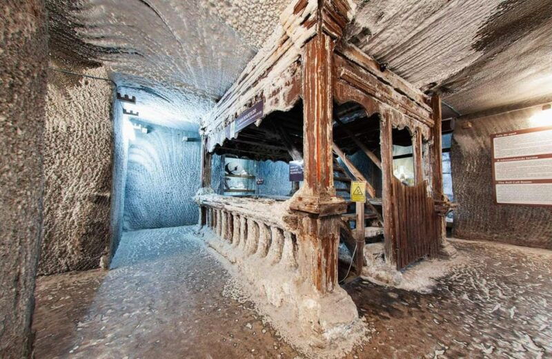 turda-salt-mine-1-day-auto-tour-from-oradea