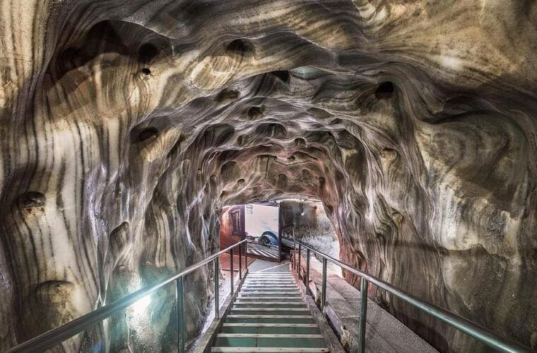 turda-salt-mine-1-day-auto-tour-from-oradea