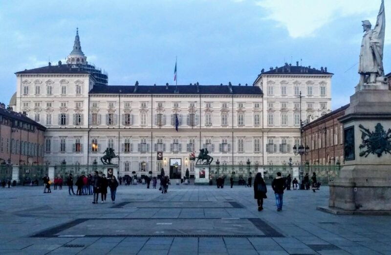 turin-royal-palace-city-tour-guided-experience