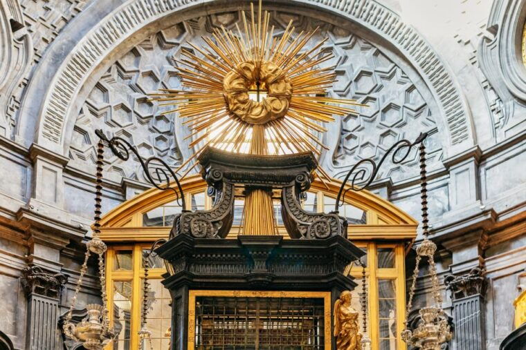 turin-royal-palace-city-tour-guided-experience