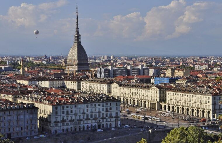 turin-royal-palace-city-tour-guided-experience