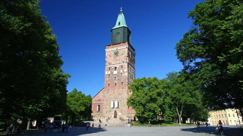 Turku: Express Walk with a Local in 60 minutes - Introduction to the Experience