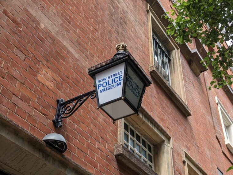 turmoil-templars-oliver-twist-londons-squalor-splendor