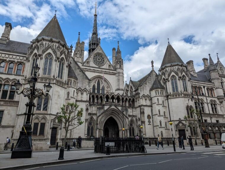 turmoil-templars-oliver-twist-londons-squalor-splendor