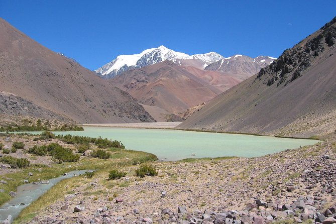 turquoise-barreal-creek-trekking