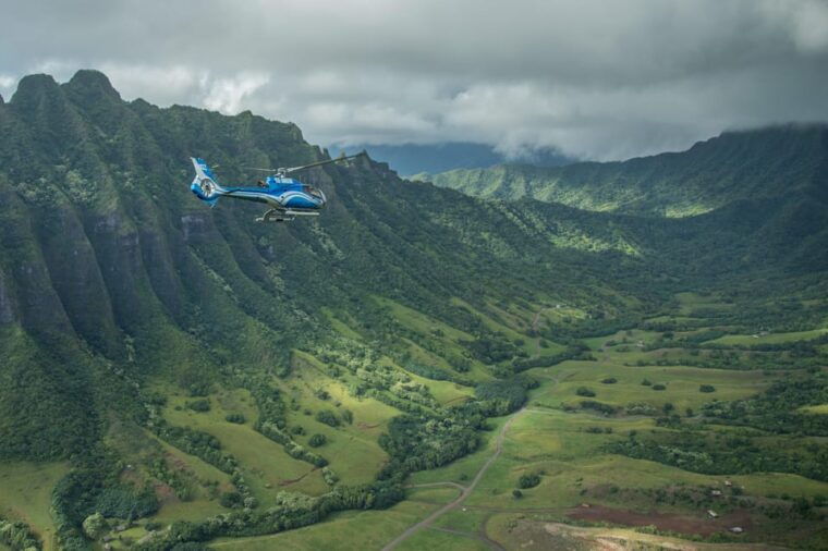 turtle-bay-scenic-oahu-air-adventure-helicopter-tour