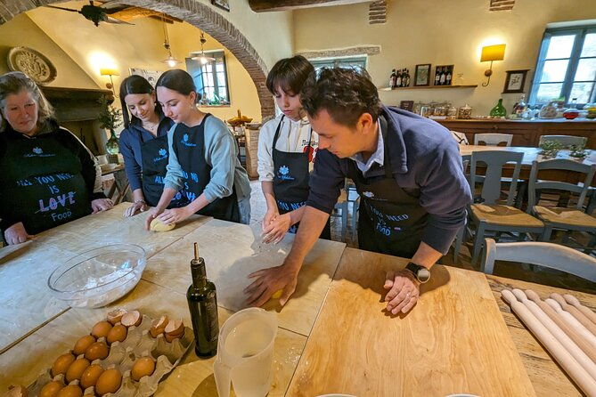 tuscan-cooking-class-of-homemade-pastas-and-cantucci-cookies