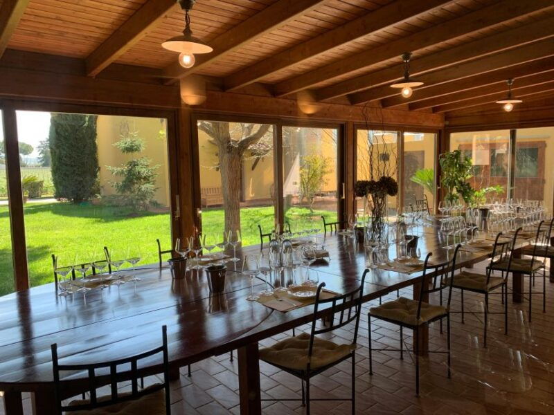 tuscan-wine-tour-experience-with-sommelier-private-driver