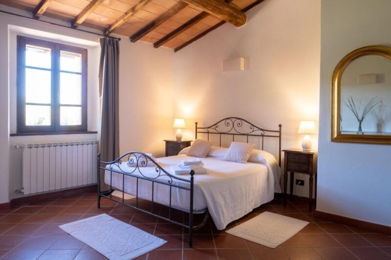 tuscany-3-days-as-a-winemaker-in-wine-resort-with-pool