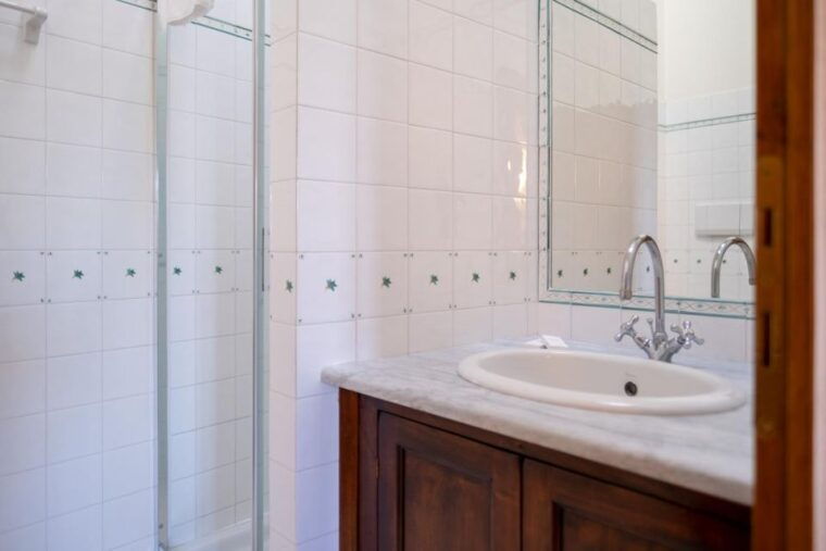 tuscany-3-days-as-a-winemaker-in-wine-resort-with-pool