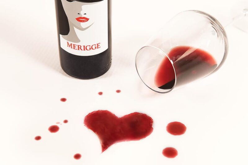 tuscany-aged-red-wine-tasting-with-charcuterie-board