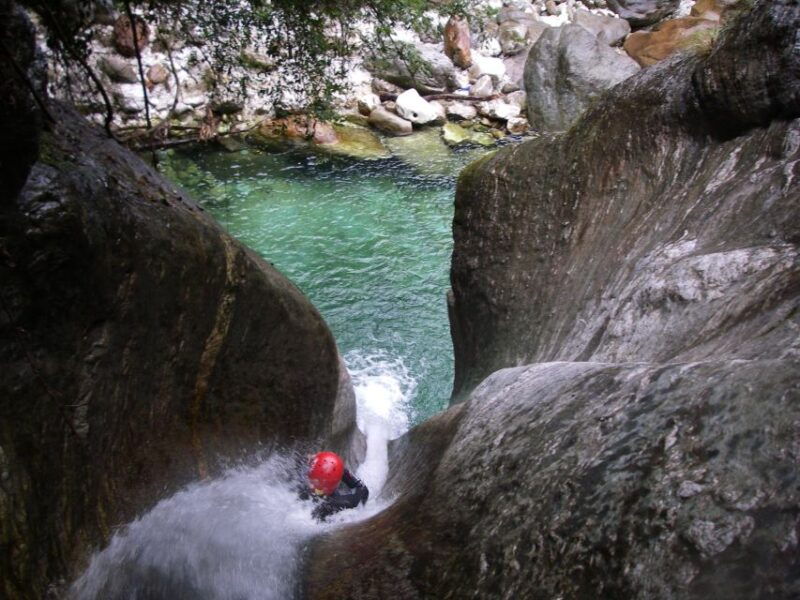 tuscany-canyoning-adventure-day-trip