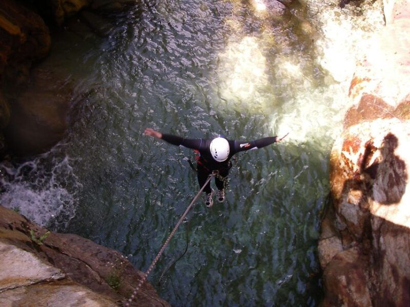 tuscany-canyoning-adventure-day-trip