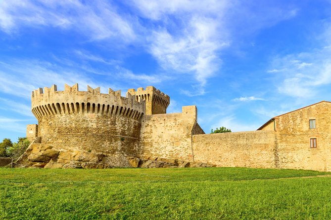 tuscany-countryside-from-livorno-private-volterra-san-gimignano-wine-tasting