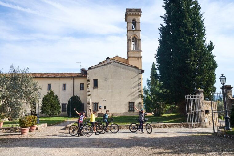 tuscany-hills-bike-tour-with-lunch-at-farm-and-wine-tasting