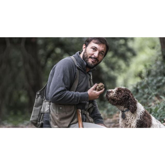 tuscany-truffle-hunting-and-meal-at-a-winery
