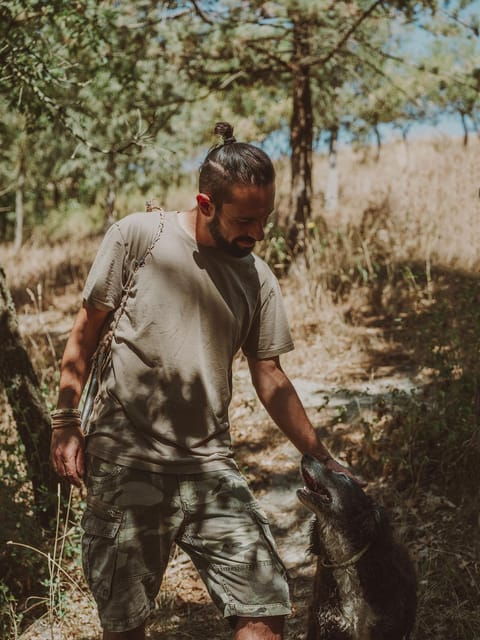 tuscany-volterra-truffle-hunting-experience