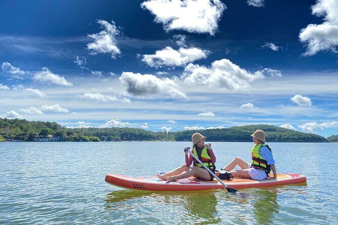 Tuyen Lam Lake Kayaking and BBQ Private Tour in Da Lat - Key Points