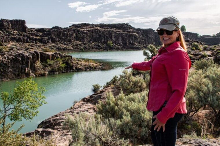 twin-falls-dierkes-lake-hike-shoshone-falls-guided-tour