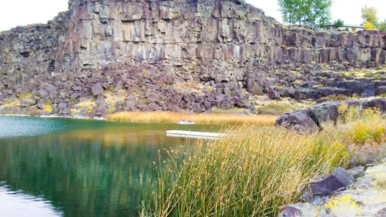 twin-falls-dierkes-lake-hike-shoshone-falls-guided-tour