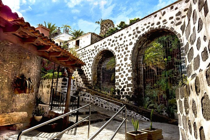 twin-ticket-casa-de-los-balcones-molino-de-gofio-del-hoyo