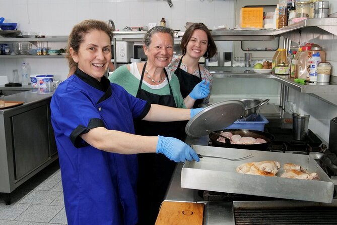 two-and-half-hours-traditional-greek-cooking-class-in-amorgos