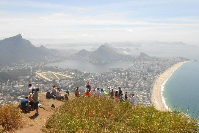 two-brothers-hiking-favela-tour-two-brothers-hill