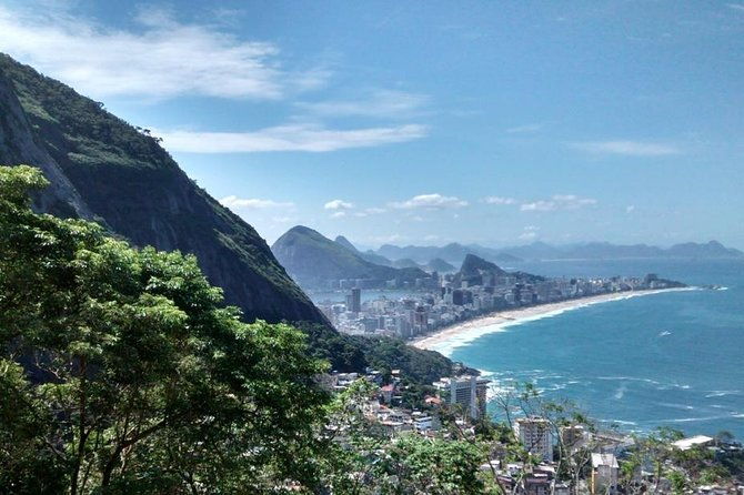 two-brothers-hiking-favela-tour-two-brothers-hill