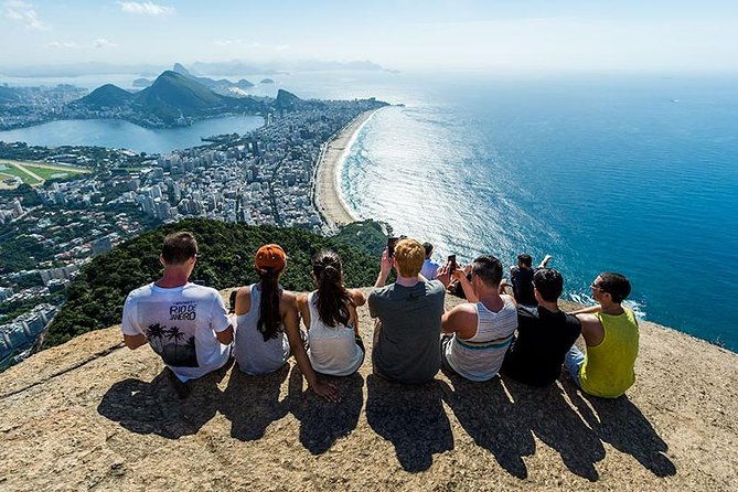 two-brothers-hiking-favela-tour-two-brothers-hill