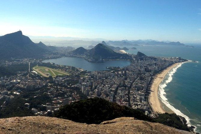 two-brothers-hiking-tour-including-vidigal-favela