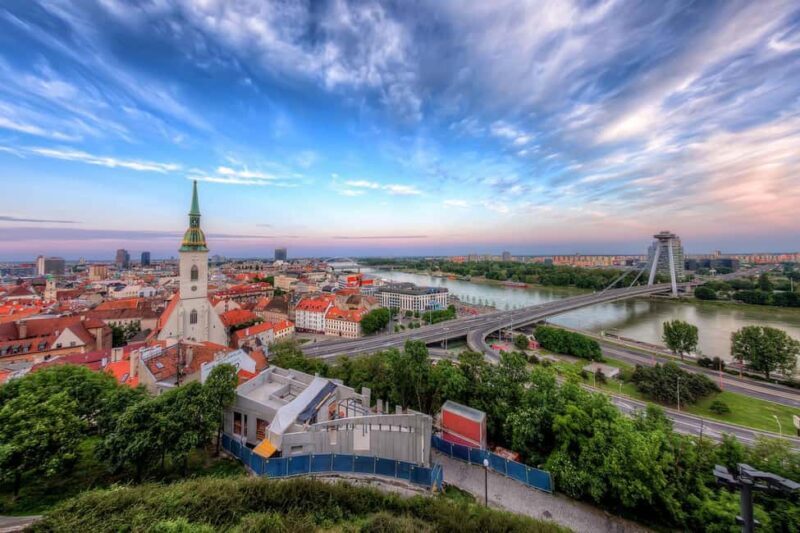 Two Capitals in One Day: Bratislava & Budapest from Vienna - Exploring Budapest: Buda and Pest