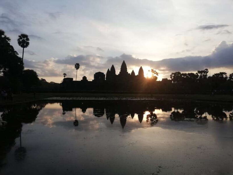 two-days-tour-angkor-complex-banteay-srei-and-kulen-hill